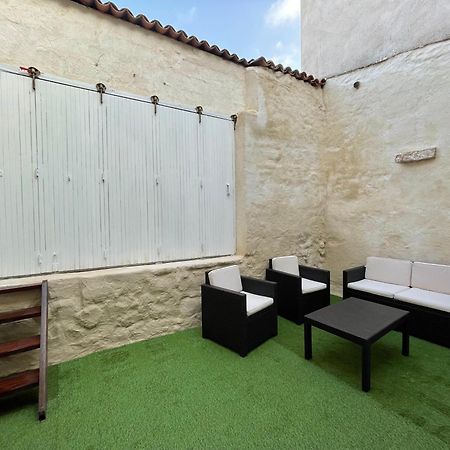 La Carree Des Amis Villa Lusignan Kültér fotó