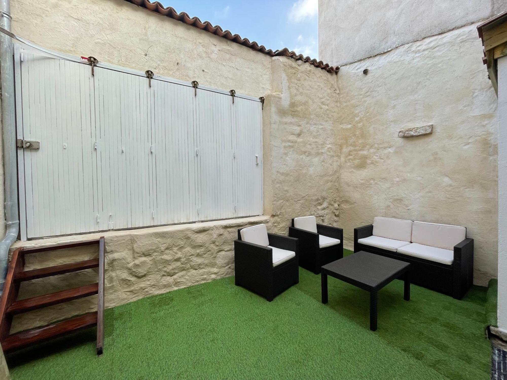 La Carree Des Amis Villa Lusignan Kültér fotó